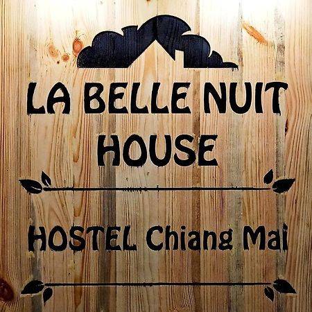 Хостел La Belle Nuit House Чиангмай Экстерьер фото