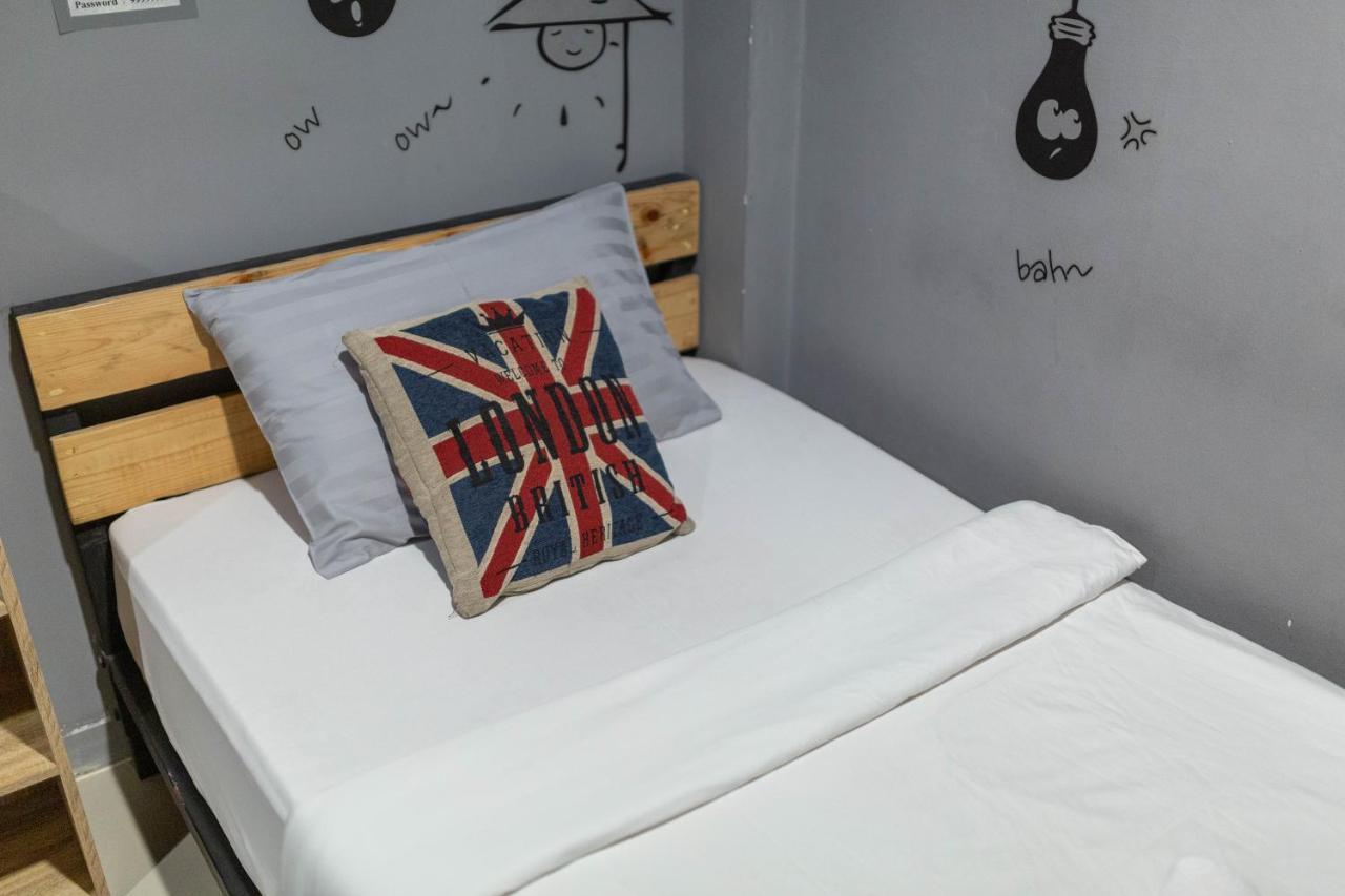 Хостел La Belle Nuit House Чиангмай Экстерьер фото